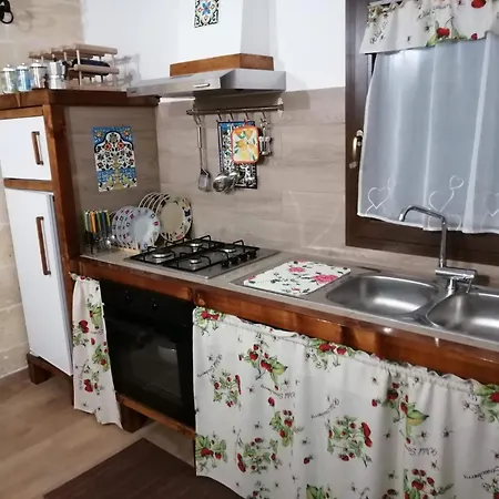 Donna Sandra Villa Gravina in Puglia