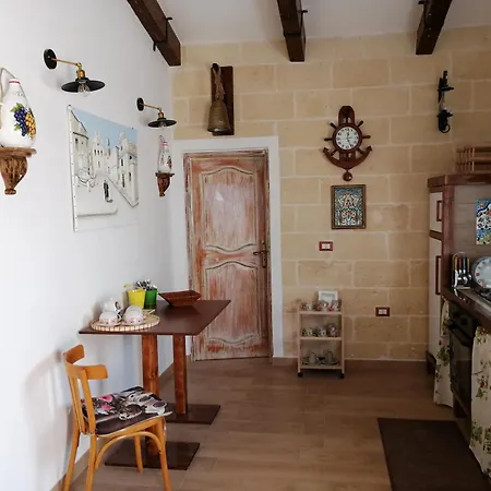 Donna Sandra Gravina in Puglia