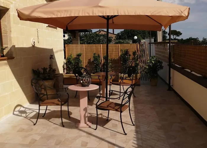 Donna Sandra Villa *